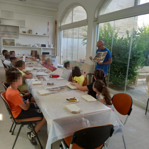 21-2-artisti-con-le-terre-la-pittura-nella-preistoria-06